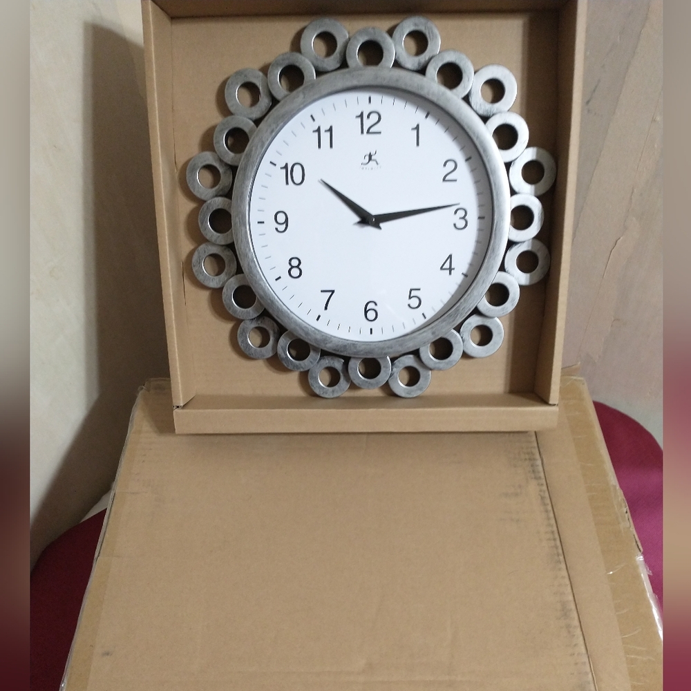 Cute Circles Clock by Infinity - Picture 4 of 6